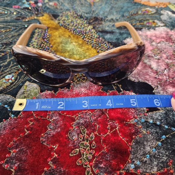 Chanel Sunglasses - Picture 8 of 9